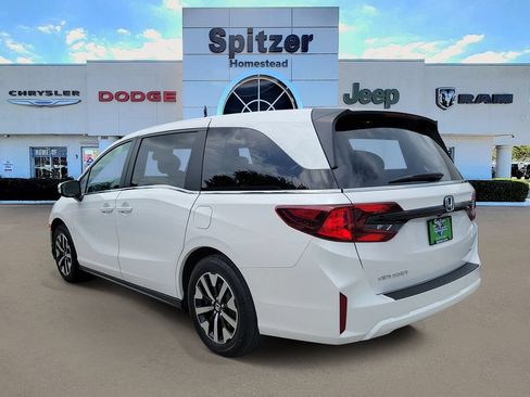 Used 2025 Honda Odyssey EX-L image 3