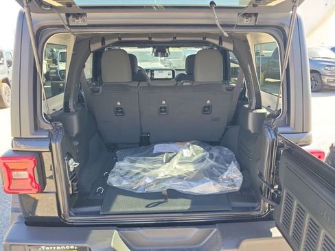 New 2026 Jeep Wrangler Willys AWD/4WD image 7