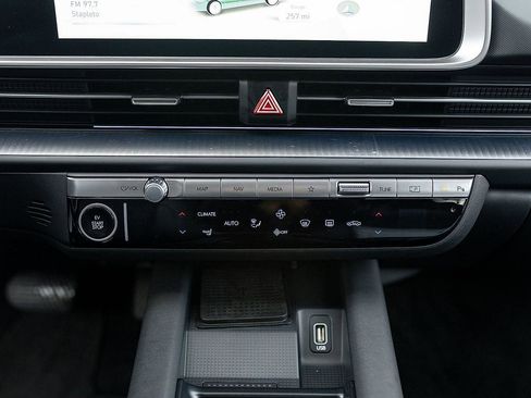 New 2024 Hyundai Ioniq 6 SEL image 18