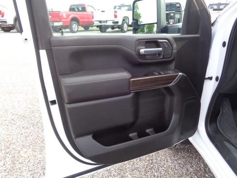 Used 2023 Chevrolet Silverado 2500 LT AWD/4WD image 34
