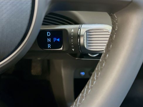 Used 2024 Hyundai Ioniq 5 SE image 25