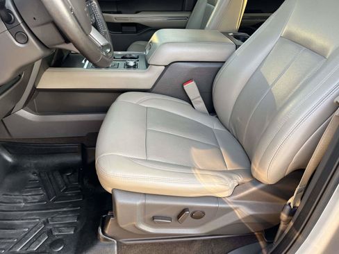 Used 2021 Ford Expedition XLT AWD/4WD image 20