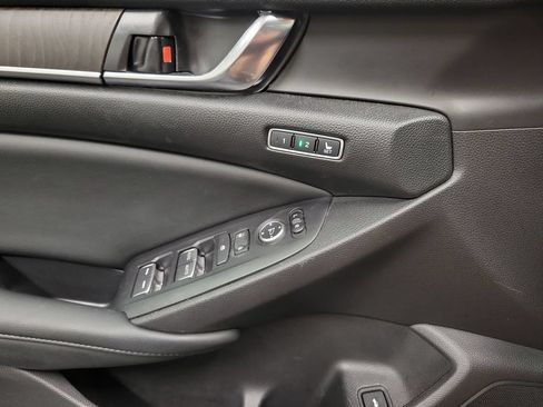 Used 2021 Honda Accord Touring image 28