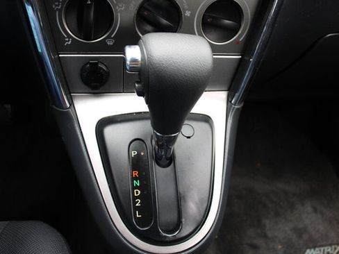 Used 2003 Toyota Matrix FWD image 8