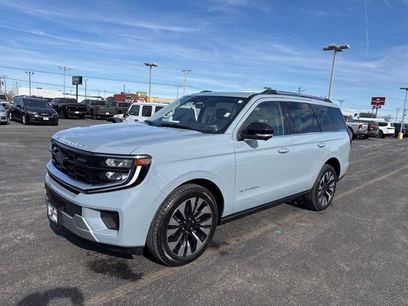 Used 2025 Ford Expedition Platinum w/ Driver's Package