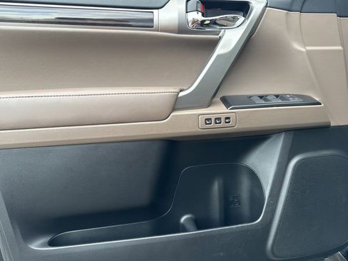 Used 2022 Lexus GX 460 Premium image 11