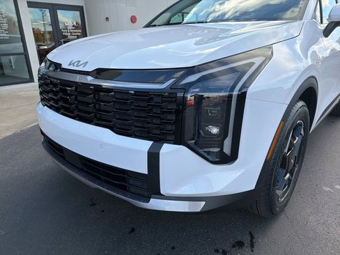 New 2026 Kia Sportage EX image 13