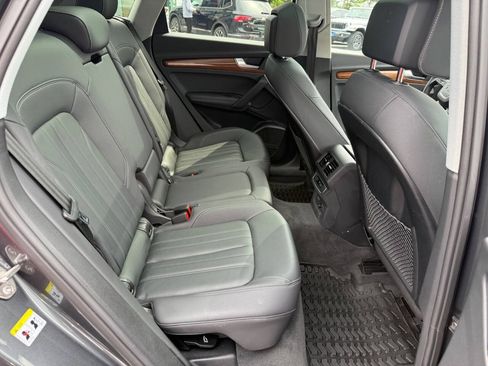 Used 2023 Audi Q5 2.0T Premium Plus w/ Premium Plus Package AWD/4WD image 11