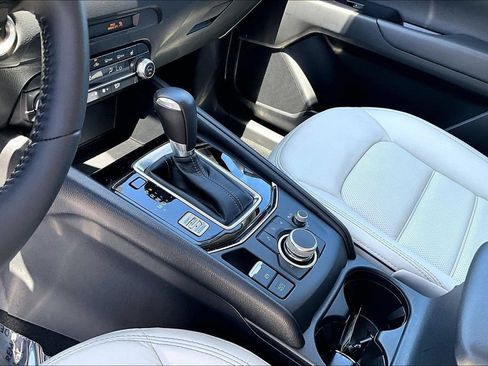 Certified 2025 MAZDA CX-5 AWD 2.5 S w/ Preferred Package image 10