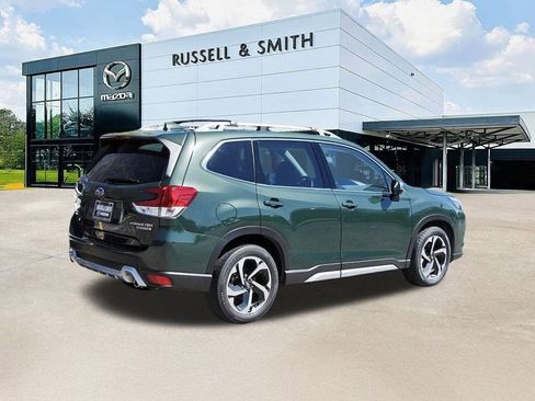 Used 2023 Subaru Forester Touring image 4