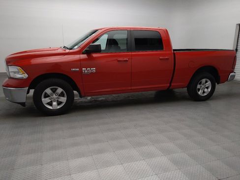 Used 2020 RAM 1500 Classic SLT RWD image 2