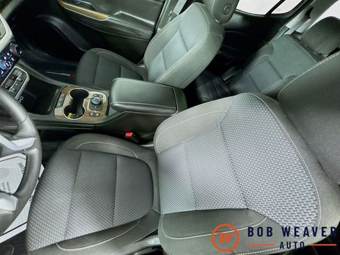 Certified 2023 GMC Acadia SLE w/ Driver Convenience Package image 22