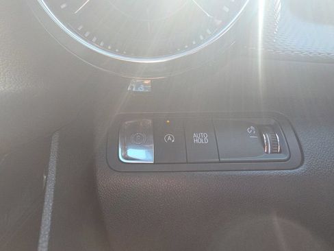 Used 2026 Chevrolet Equinox LT FWD image 17
