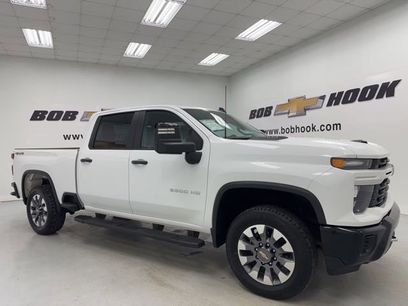 Used 2024 Chevrolet Silverado 2500 Custom w/ Custom Value Package