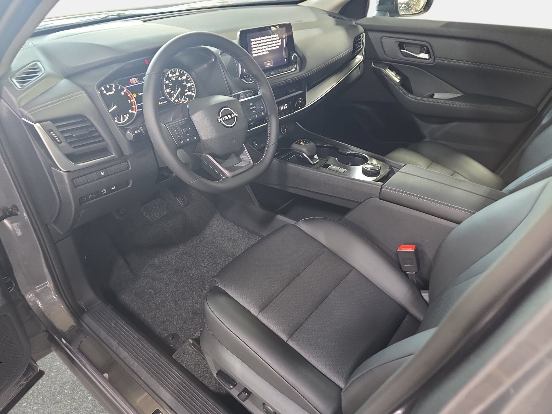 New 2026 Nissan Rogue Dark Armor AWD/4WD image 15