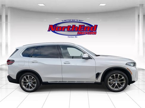 Used 2024 BMW X5 xDrive40i image 8