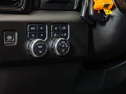 Used 2024 GMC Sierra 1500 AT4X AWD/4WD image 21