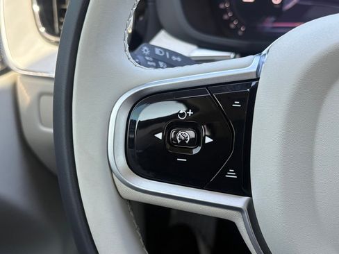 New 2026 Volvo XC60 B5 Ultra w/ Protection Package Premier image 18