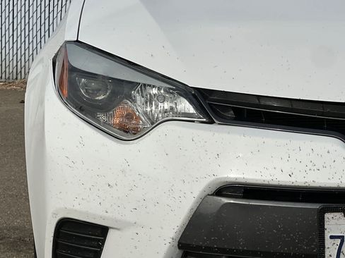 Used 2016 Toyota Corolla LE FWD image 17