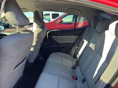 Used 2025 Toyota Camry LE w/ Convenience Package image 13