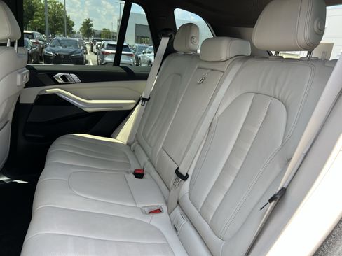 Used 2021 BMW X5 sDrive40i w/ Premium Package RWD image 33