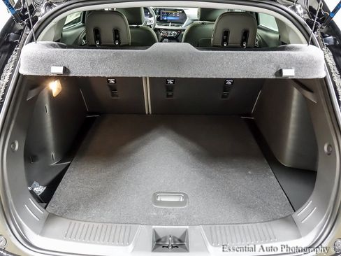 New 2026 Chevrolet Trax ACTIV w/ Sunroof Package image 18