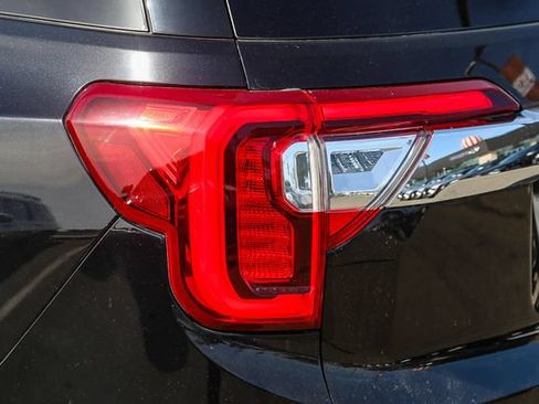 Used 2020 GMC Acadia SLE FWD image 10
