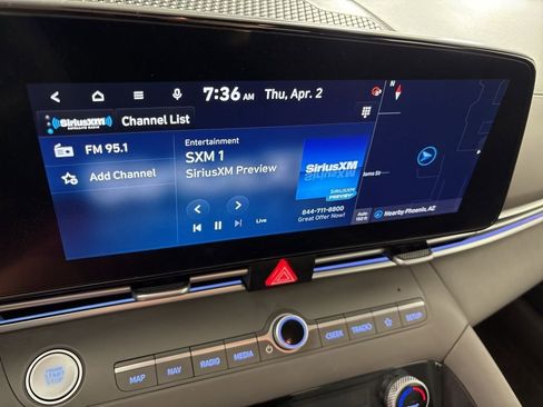 Used 2024 Hyundai Elantra SEL image 29