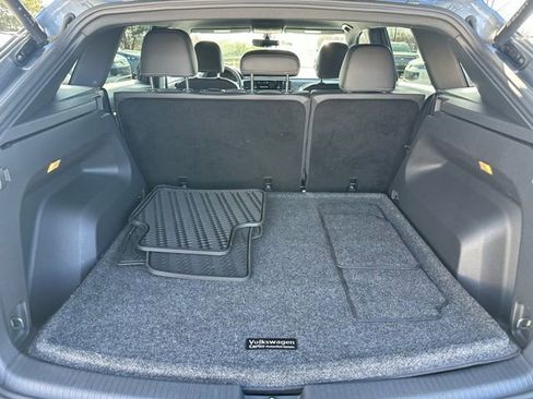 Used 2023 Volkswagen Atlas Cross Sport SE image 34