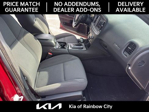 Used 2019 Dodge Charger SXT w/ Blacktop Package RWD image 16