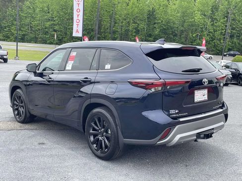 New 2026 Toyota Highlander Platinum AWD/4WD image 3