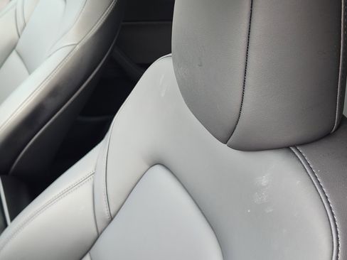 Used 2025 Tesla Model Y Long Range image 18