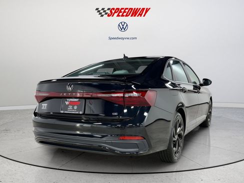 New 2026 Volkswagen Jetta SE FWD image 7