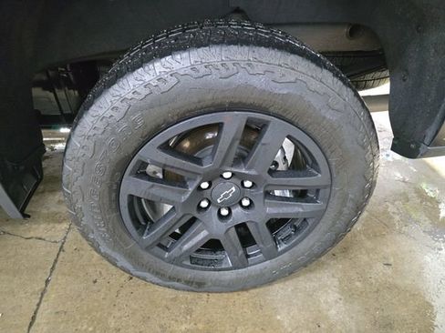 Used 2024 Chevrolet Silverado 1500 LT Trail Boss w/ Convenience Package II image 36