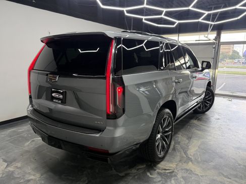 Used 2023 Cadillac Escalade Sport w/ LPO, ONYX Package AWD/4WD image 2