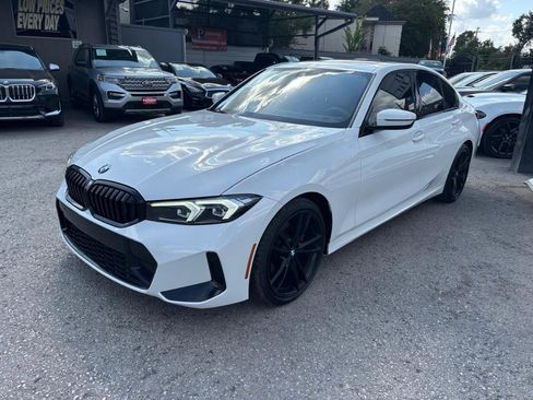Used 2023 BMW 330i Sedan w/ M Sport Package RWD image 2