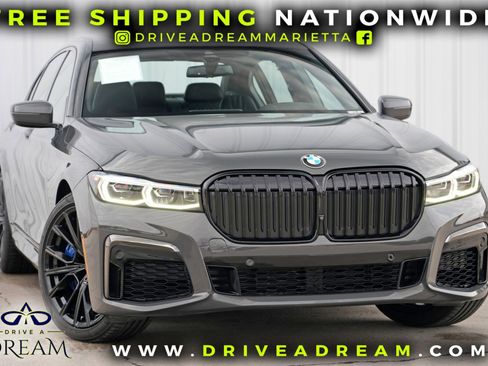 Used 2022 BMW 750i xDrive w/ Executive Package image 2