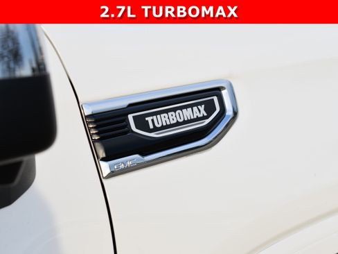 New 2026 GMC Sierra 1500 SLE w/ Preferred Package image 4