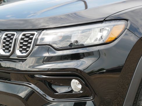 Used 2024 Jeep Compass Limited AWD/4WD image 16