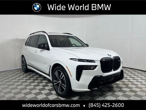 New 2026 BMW X7 M60i image 1