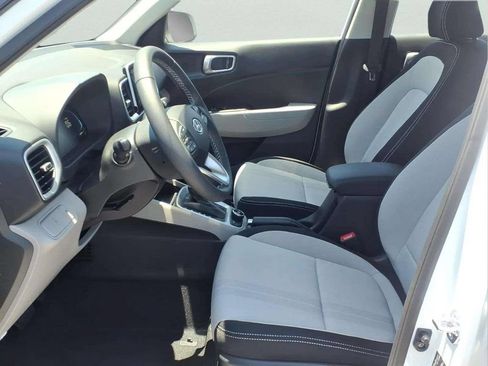 New 2026 Hyundai Venue SEL FWD image 14