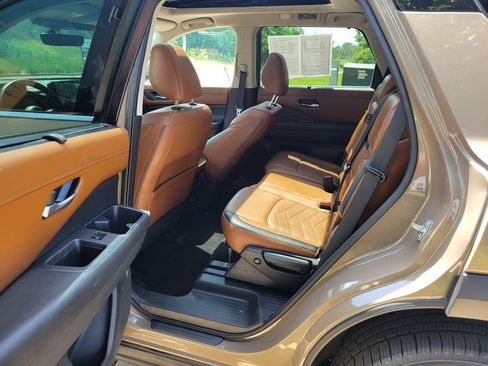 Certified 2024 Nissan Pathfinder Platinum w/ Cargo Package AWD/4WD image 42