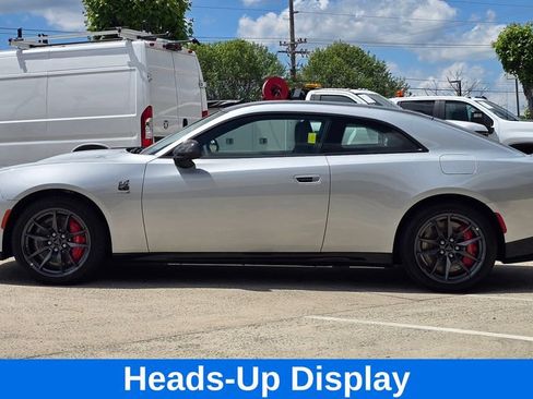 Used 2024 Dodge Charger Daytona Scat Pack w/ Plus Group AWD/4WD image 8