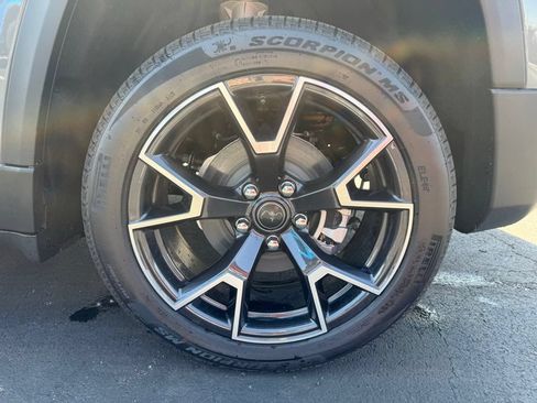 New 2026 Jeep Cherokee Overland w/ Advanced Pro Tech Group AWD/4WD image 29