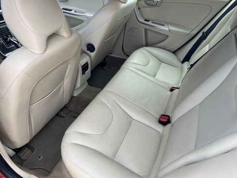 Used 2015 Volvo V60 T5 Premier Plus image 18