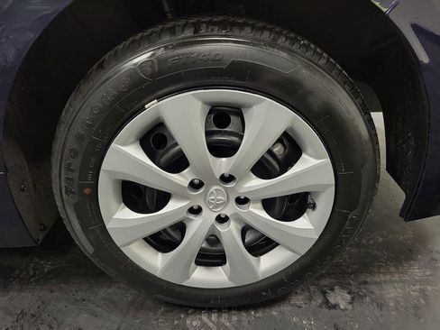 Used 2023 Toyota Corolla LE image 11