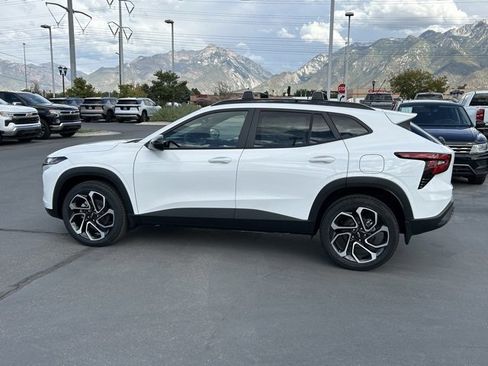 New 2026 Chevrolet Trax RS w/ Driver Confidence Package image 10