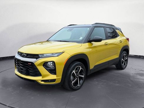 Used 2023 Chevrolet TrailBlazer RS w/ Convenience Package image 2