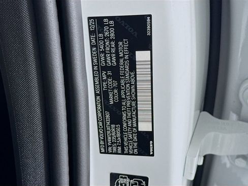 New 2026 Volvo XC60 B5 Core AWD/4WD image 32