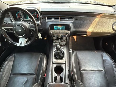Used 2010 Chevrolet Camaro SS RWD image 17